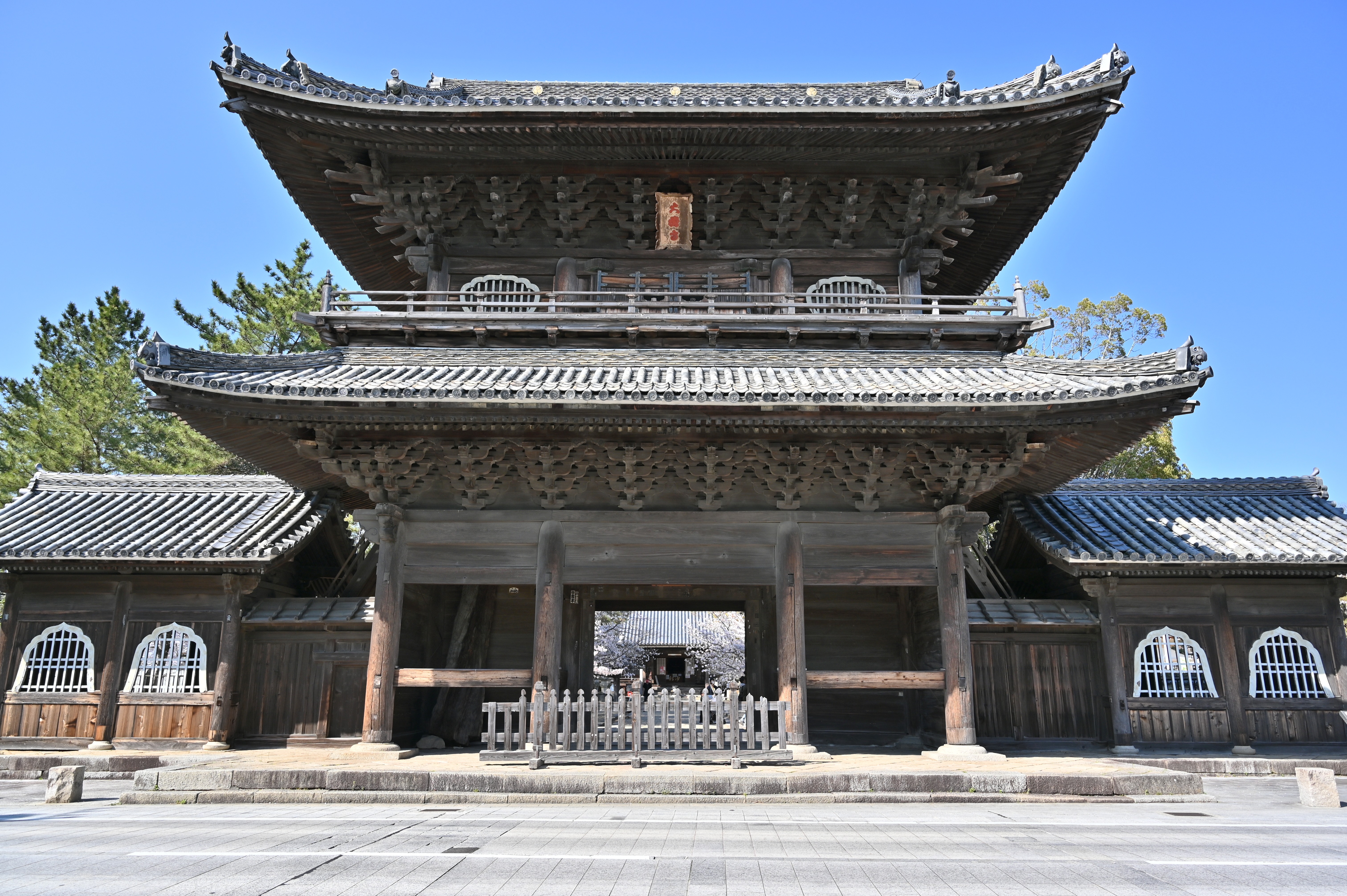 A Buddhist temple's main gate (sanmon) at Daiju-ji