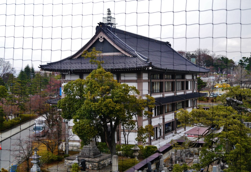 A view over the Zenkō-ji precinct from the Sanmon gate